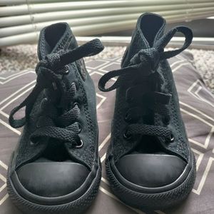 Black High top Converse Kids size 5